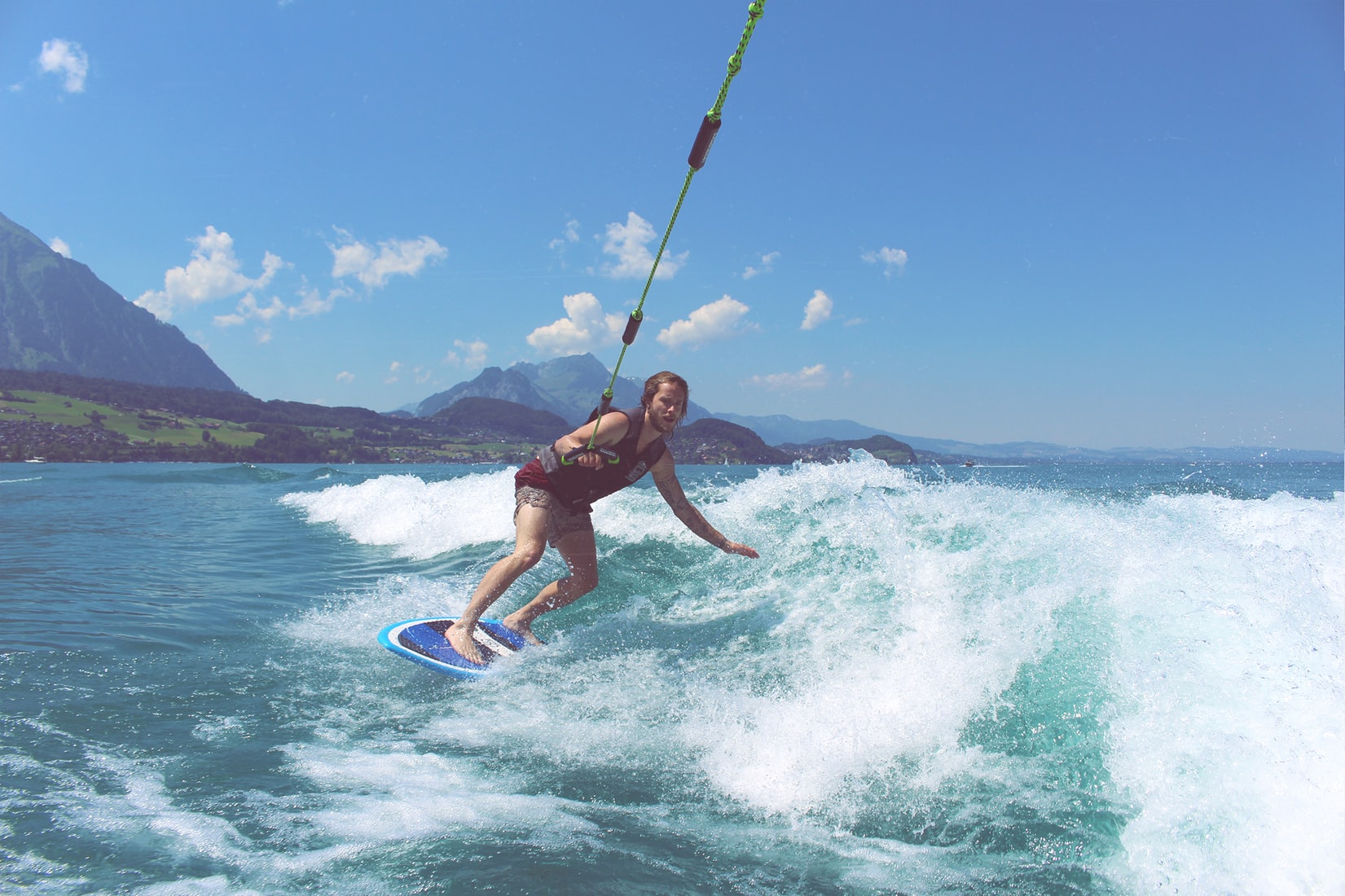 quickshift wakesurf wave pics